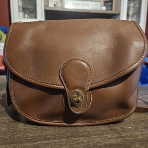 Coach 1990's Vintage British Tan Leather Sm Prairie Crossbody Bag 9954